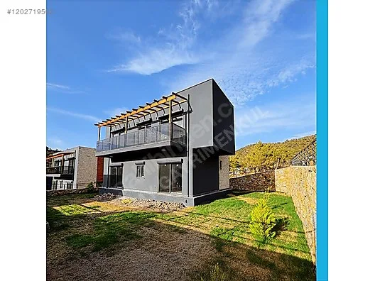 KIYIKIŞLACIK'TA MÜKEMMEL MÜSTAKİL VİLLA